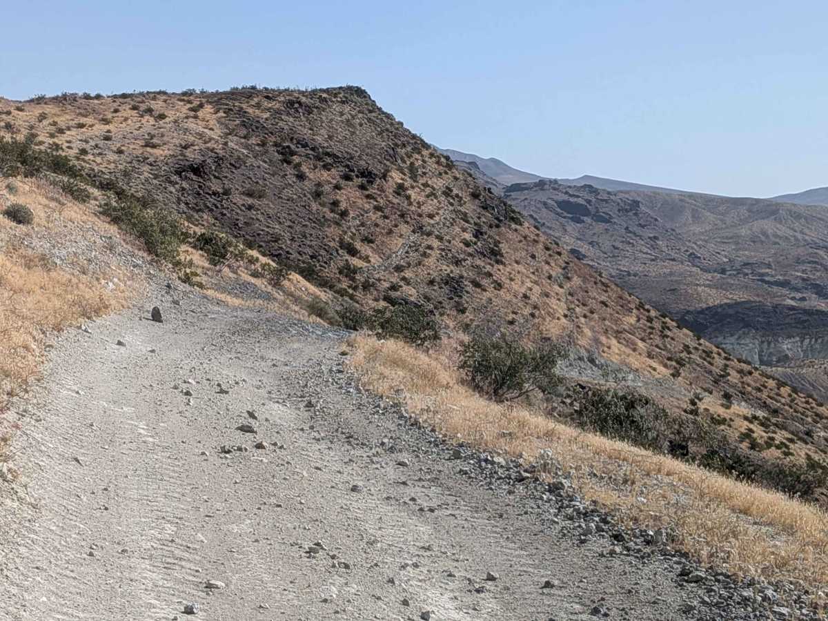 El Paseo Road photo 5