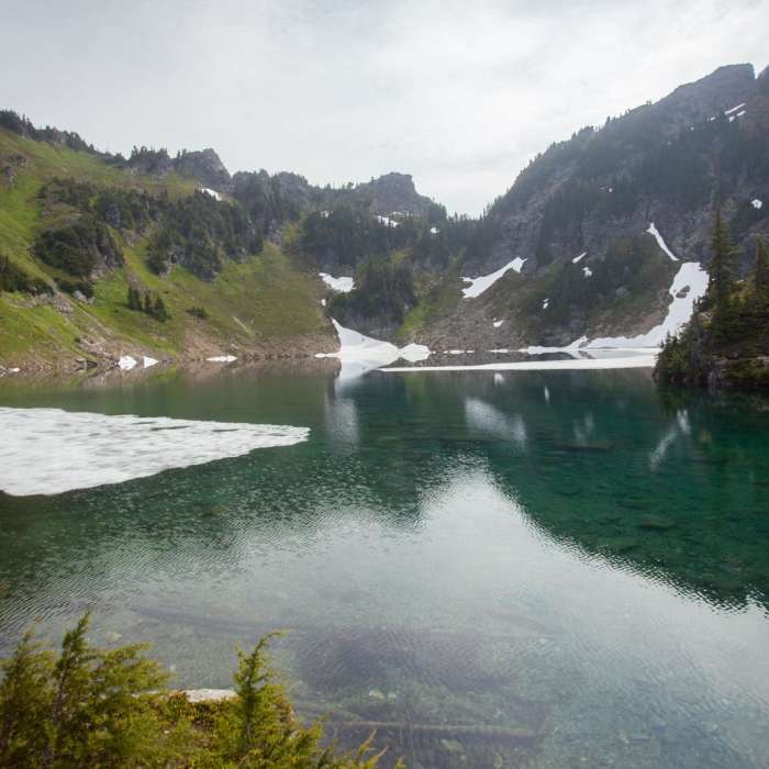 Near White Pass to Pilot Ridge Loop
