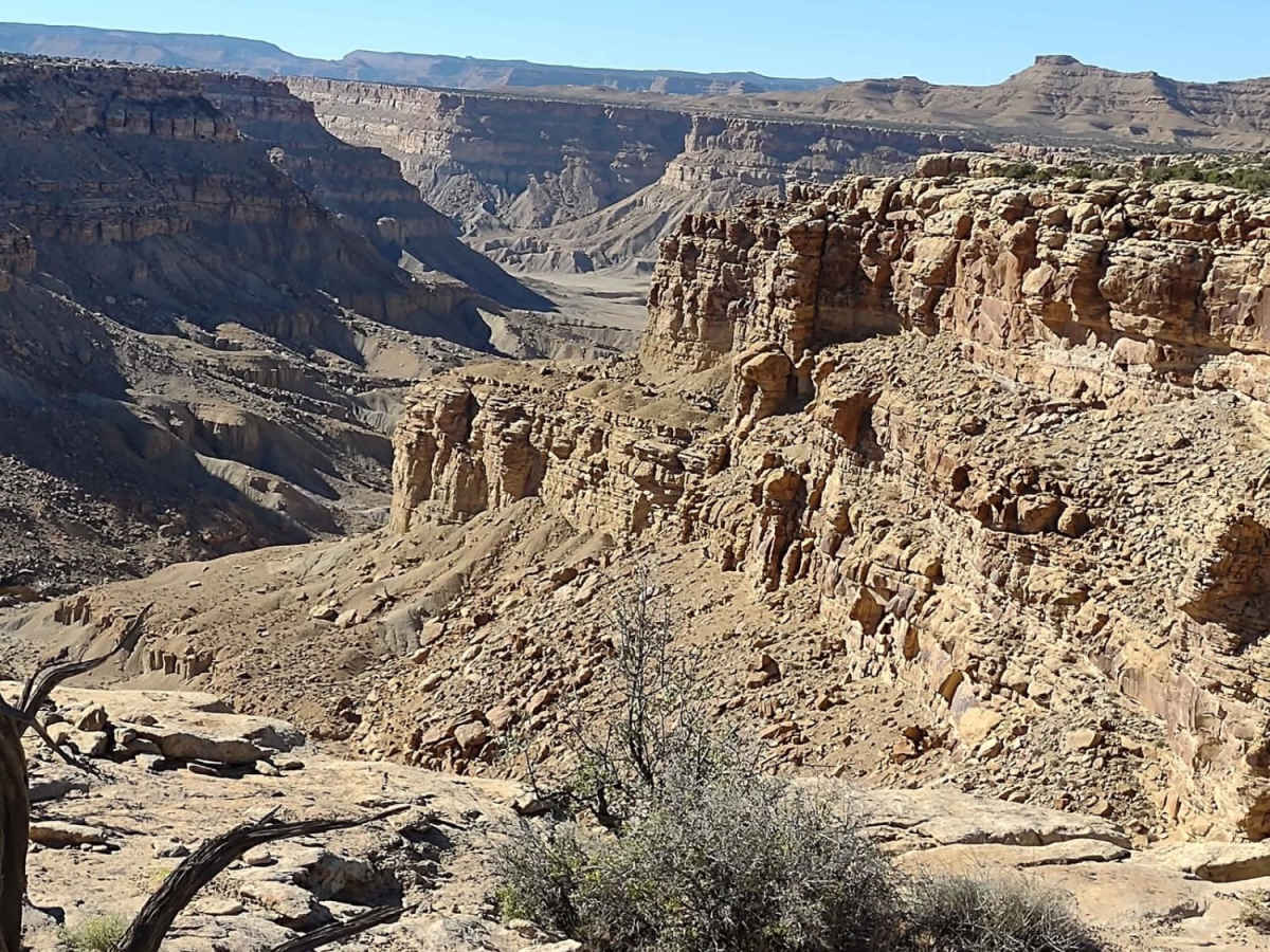 Horse Canyon Road trail photo