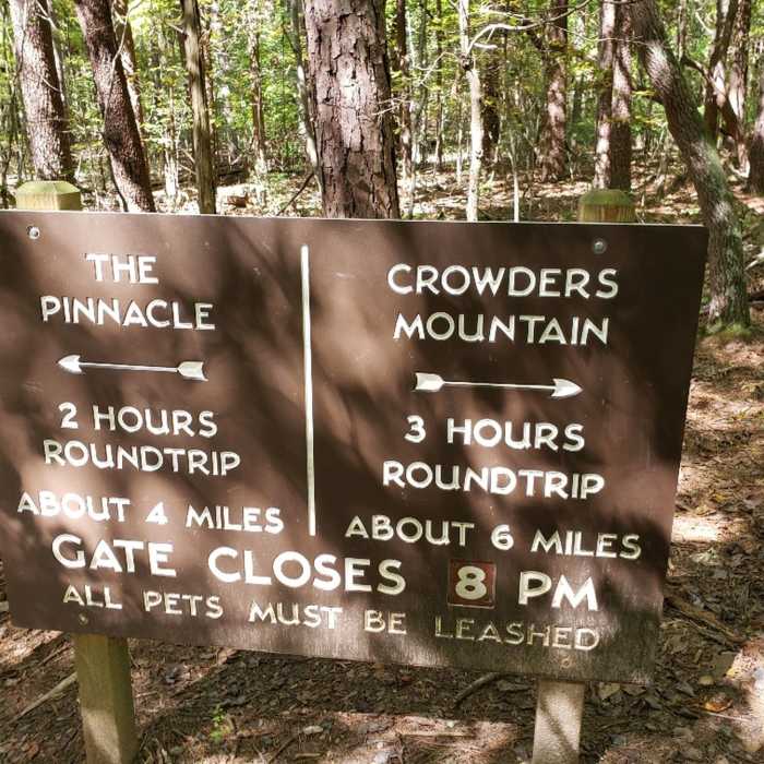 The sign located at the T-intersection from the visitor center. Near The Pinnacle