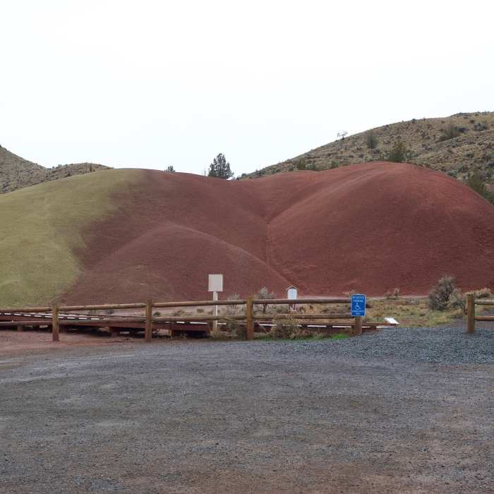 Near Painted Cove Trail