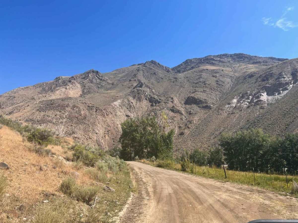 Dugway Trail photo 5
