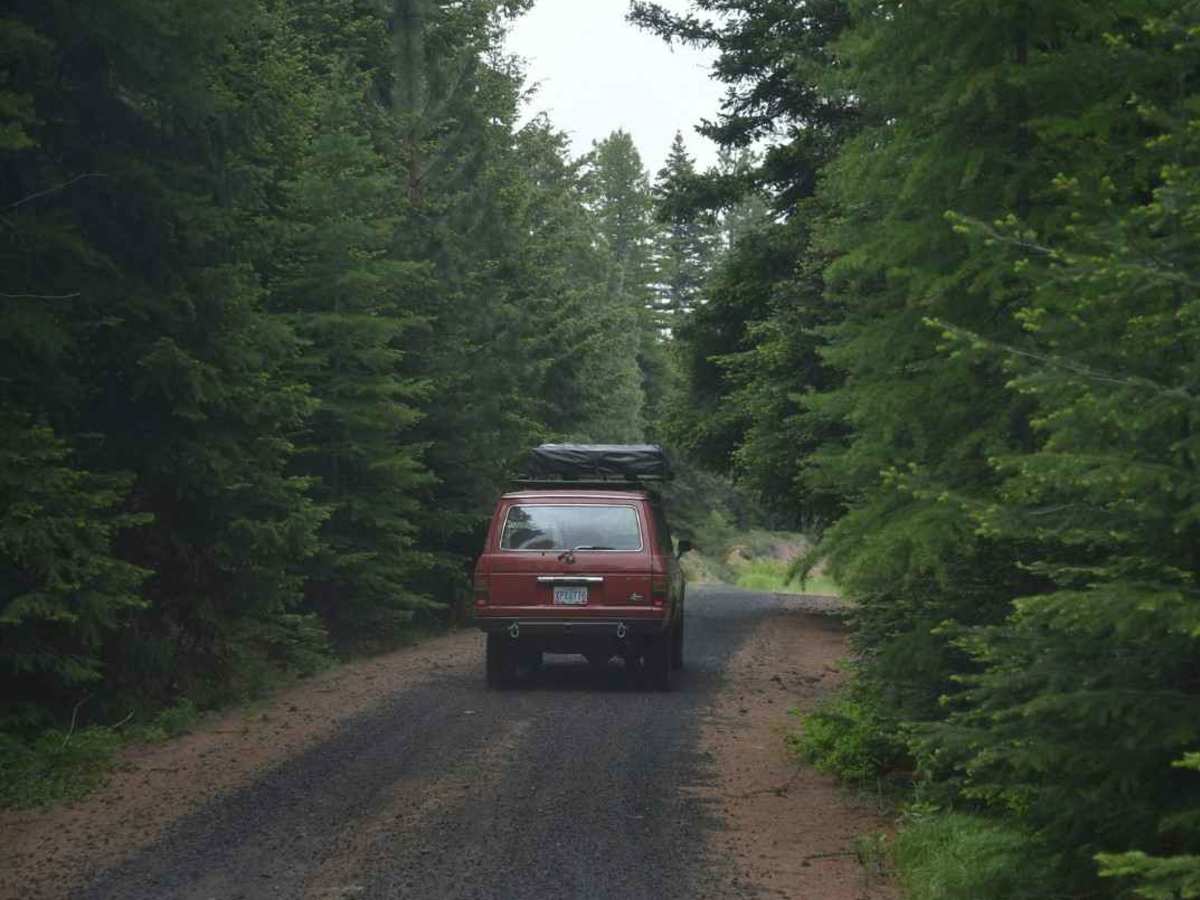 Oak Creek - NF 1400 photo 3