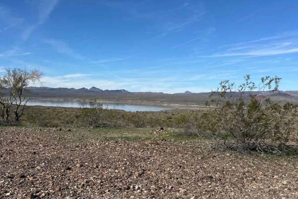 Hill Lake View