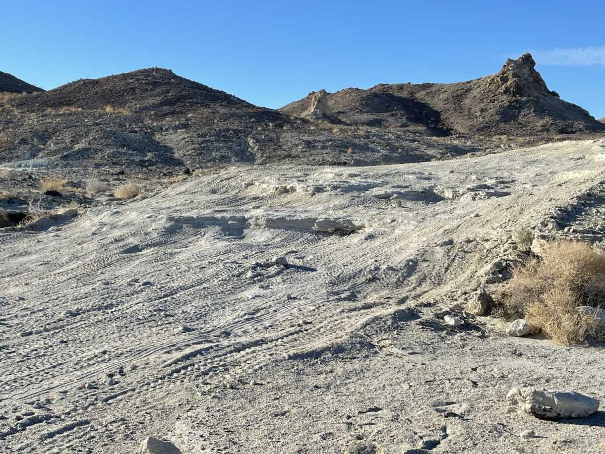 4x4 Trona Pinnacles Playground Scenic Tour photo 2