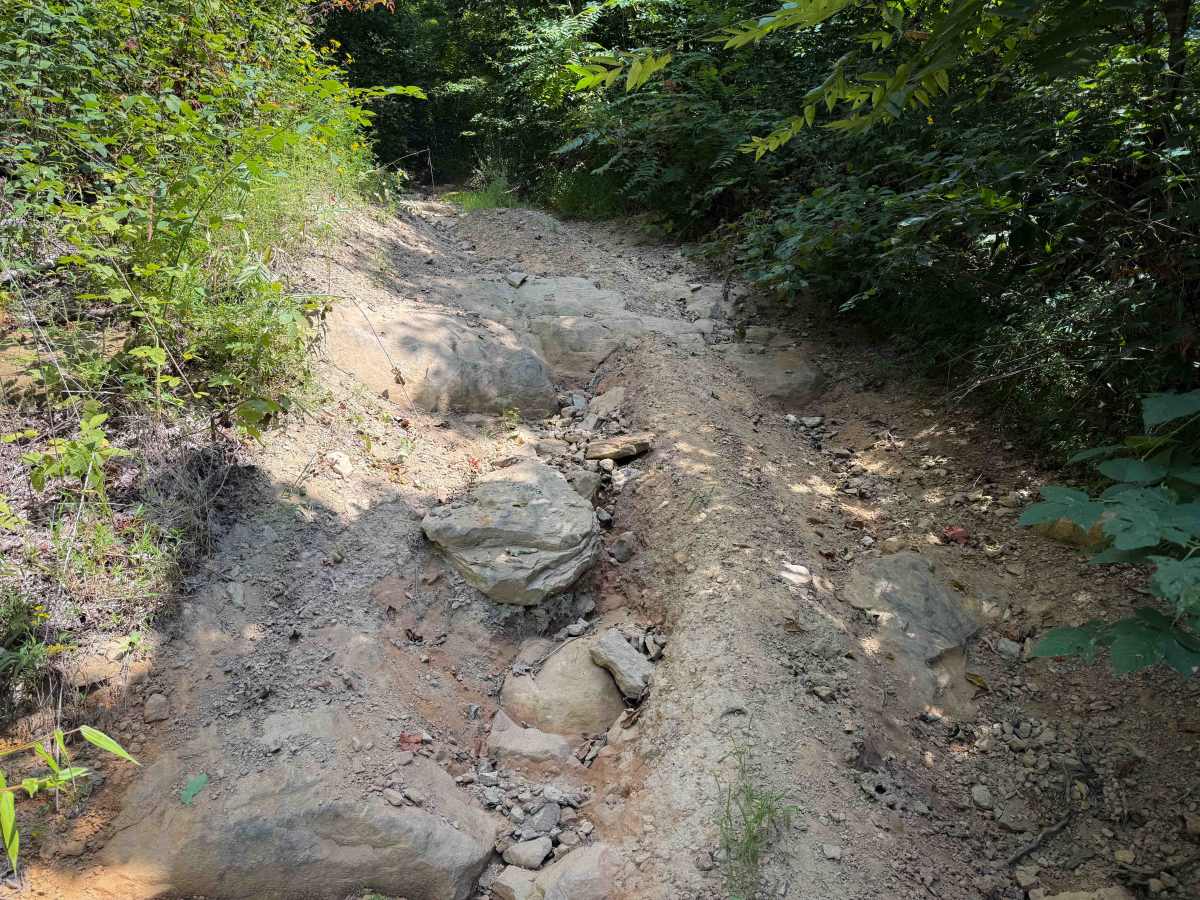 Round Mountain Trail photo 5