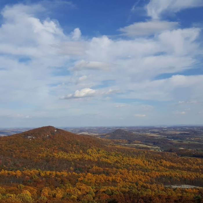 Near Pulpit Rock and The Pinnacle
