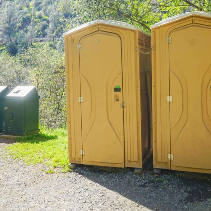 Near Canyon Creek Trail To The Black Hole of Calcutta Falls Near Canyon Creek Trail To The Black Hole of Calcutta Falls