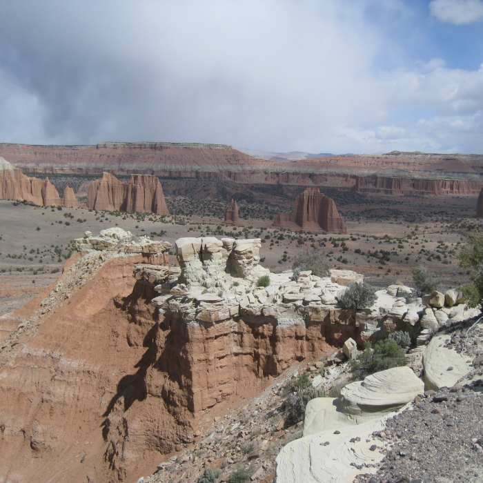 Near Upper Cathedral Valley Overlook