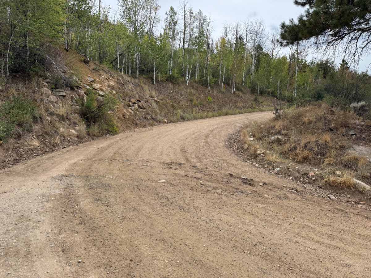 Smuggler Mountain Road trail photo