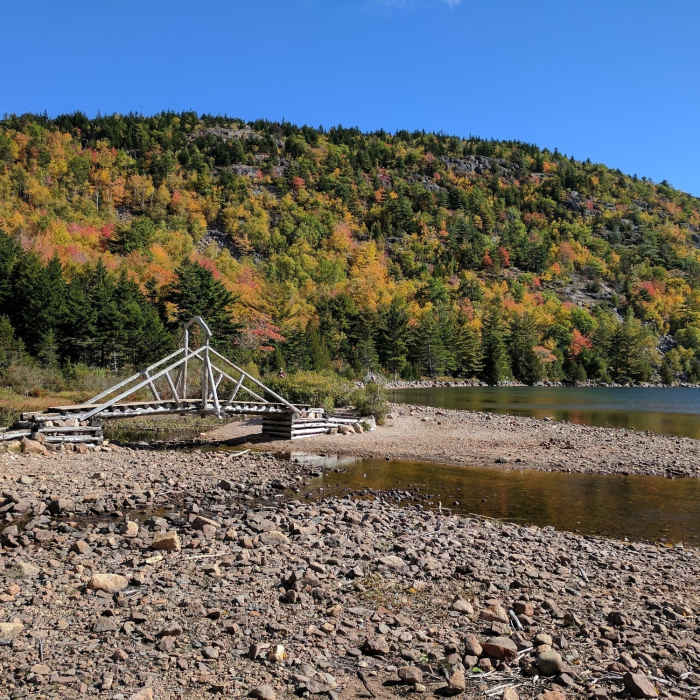 Spectacular mid-October Fall color Near Deer Brook Trail