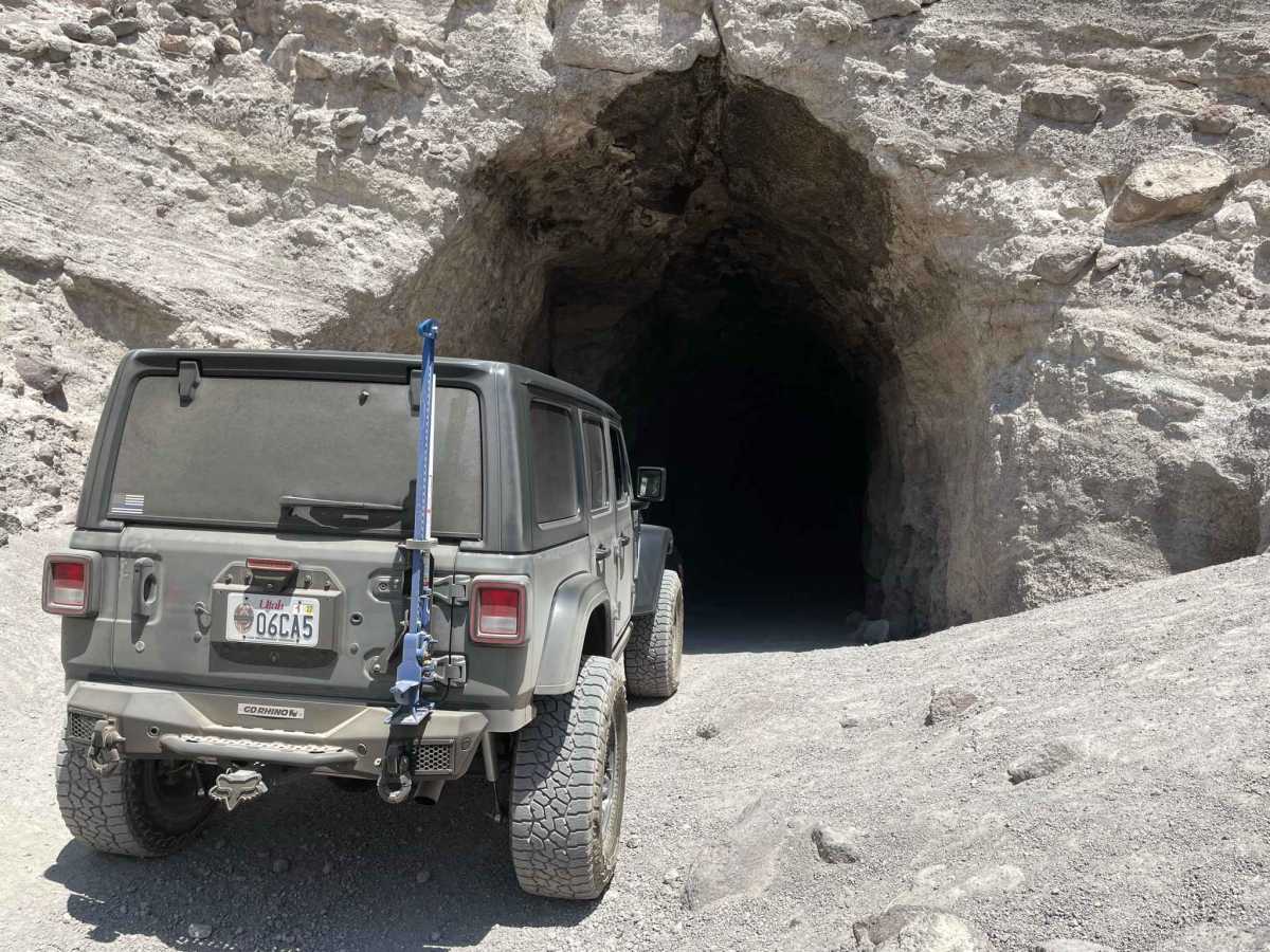 Elberta Slant Road/Tintic Railroad Tunnel photo 2