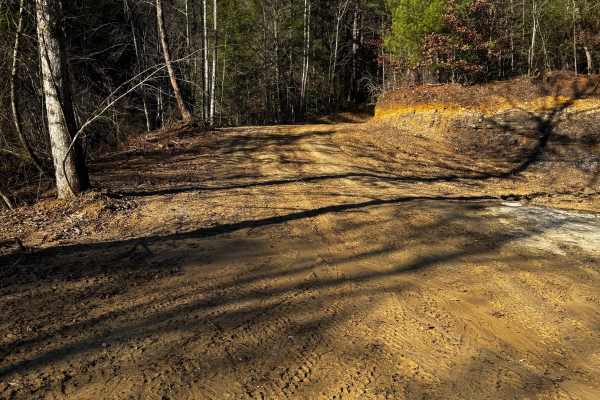 Boneyard Trail 1 - Holiday Hill Gatekeeper