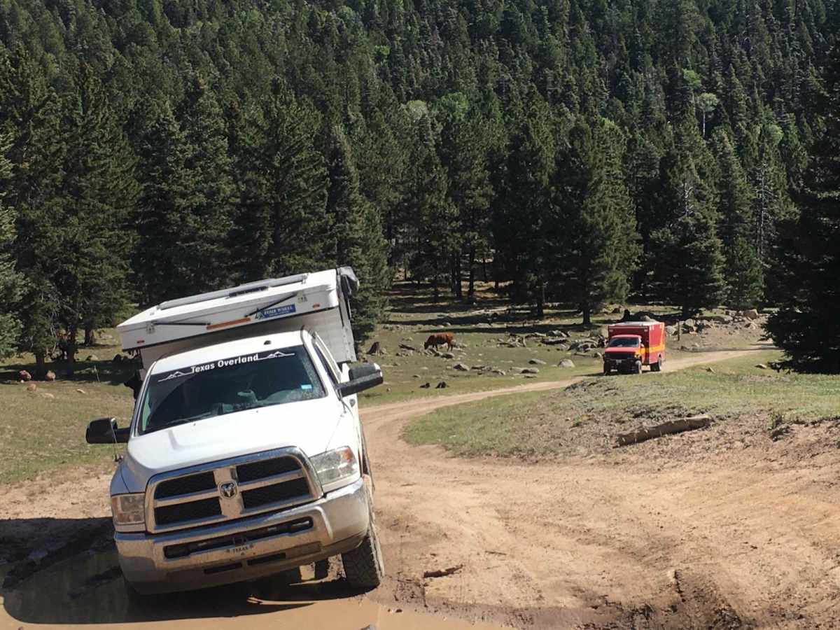 Hoodoos and Calderas trail photo