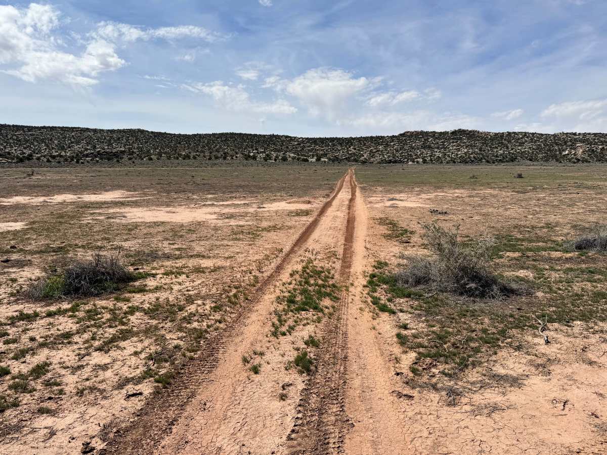 Long Valley Road trail photo