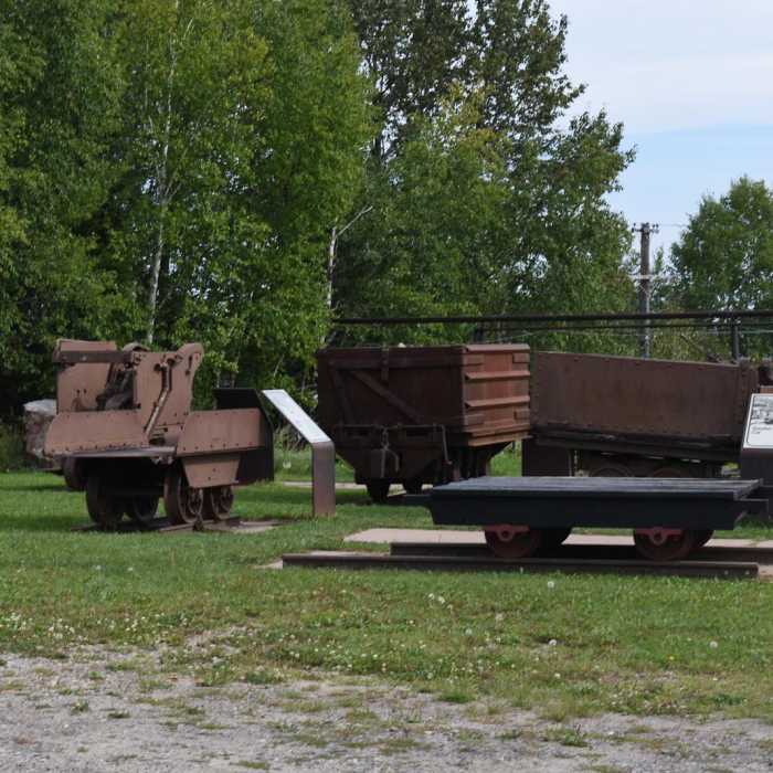 Near Lake Vermilion-Soudan Underground Mine State Park Hiking Club Trail