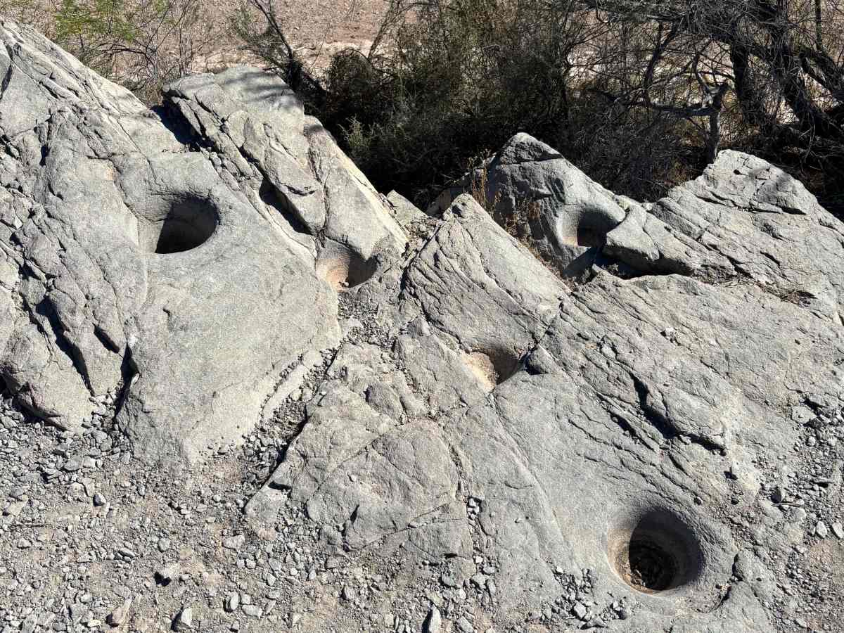 Petroglyph Access photo 4