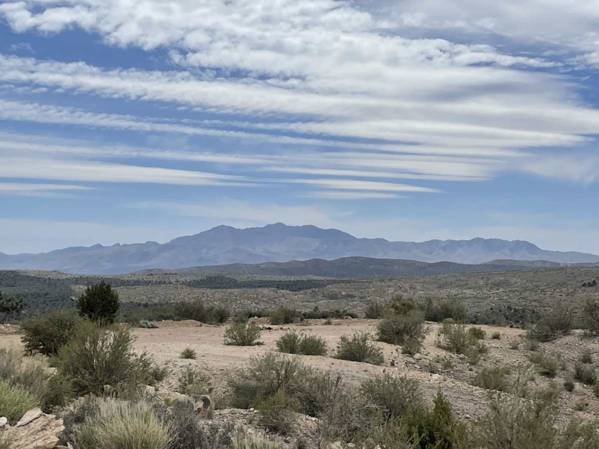 Lower Enterprise Lakes / Veyo Road trail photo