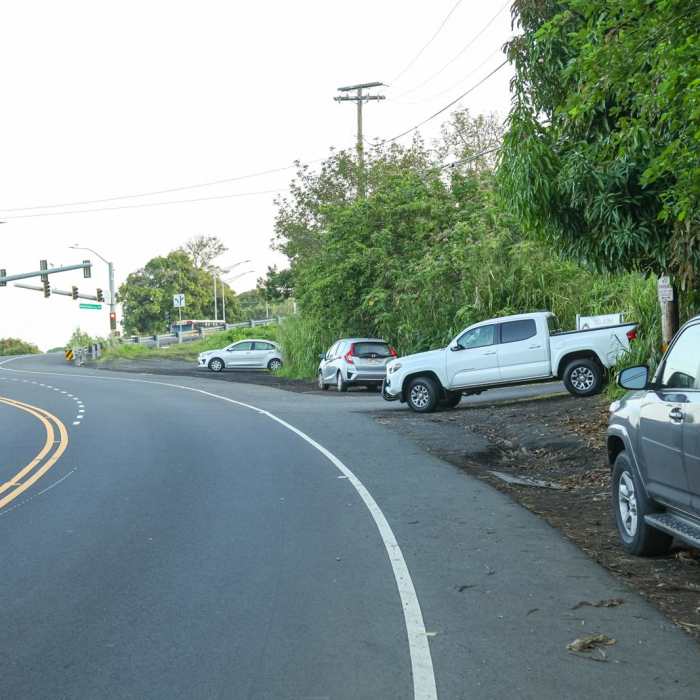 Near Captain Cook Monument Trail Near Captain Cook Monument Trail