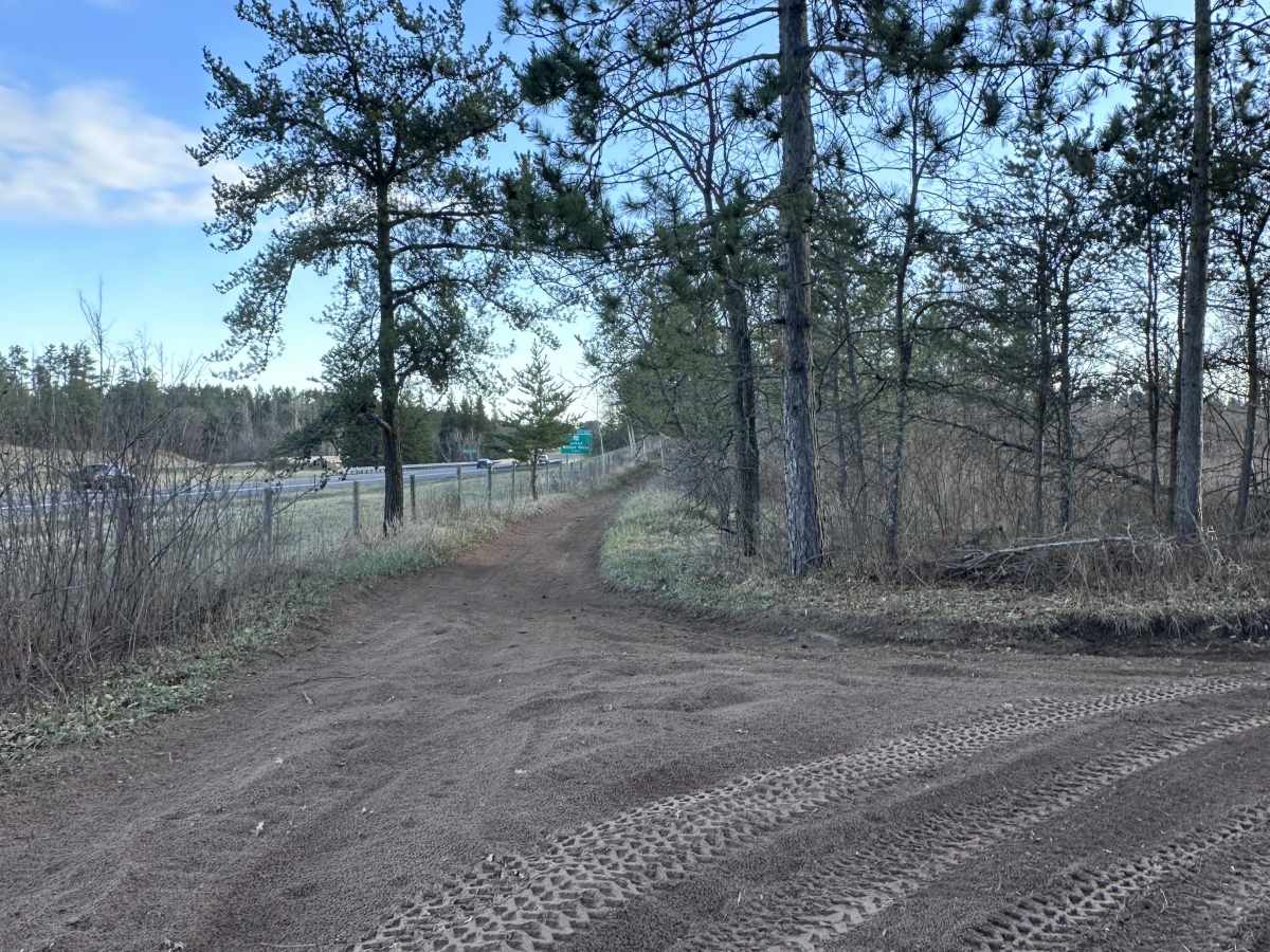 Freeway View Trail photo 2