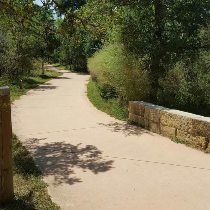 Water Loop Trail Near Land Bridge Link