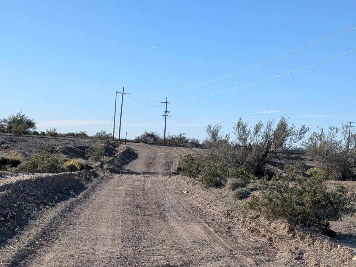 Western Mesquite Mines Road - BLM 541 trail photo