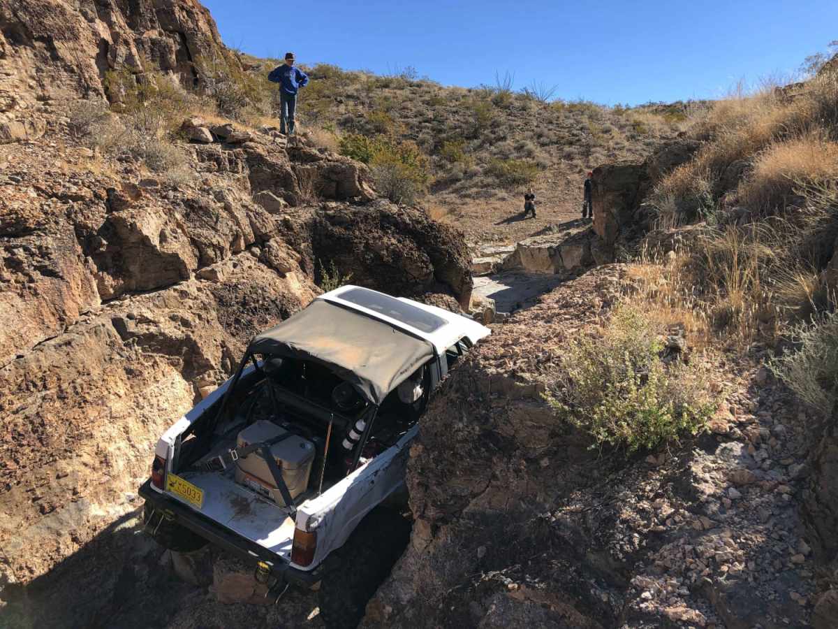 Squeeze Canyon trail photo