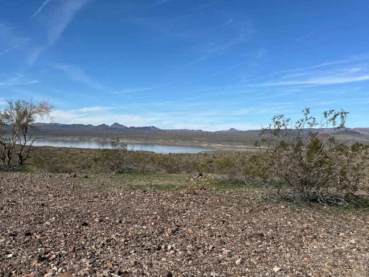 Hill Lake View trail photo