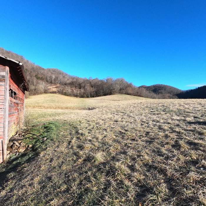 View from the parking lot Near Bailey Mountain Preserve Loop (Mars Hill, NC)