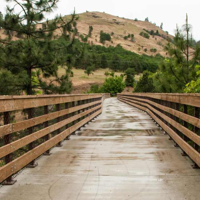 Near Klickitat Trail, Lyle Trailhead