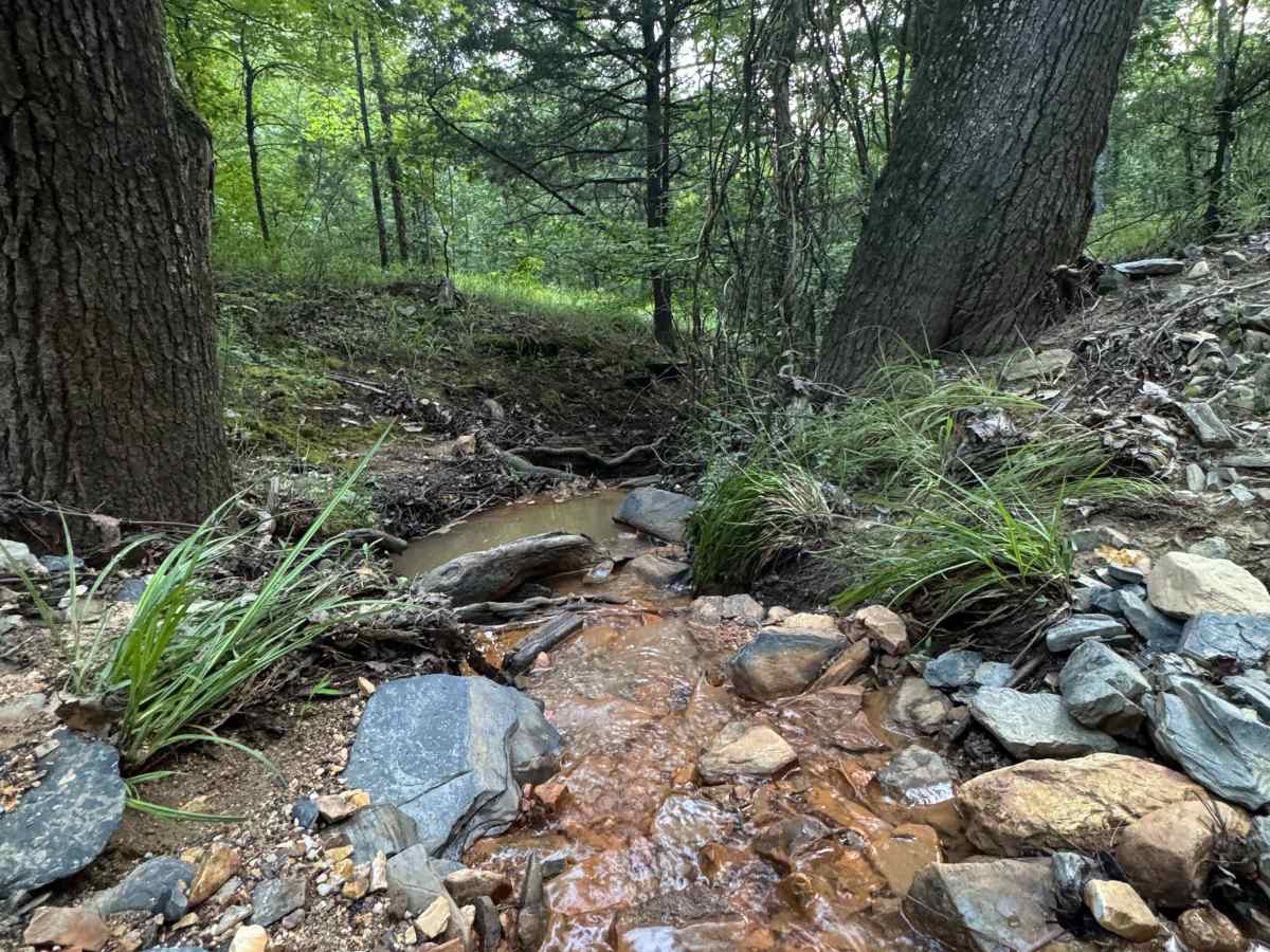 B22 Waterfall photo 4
