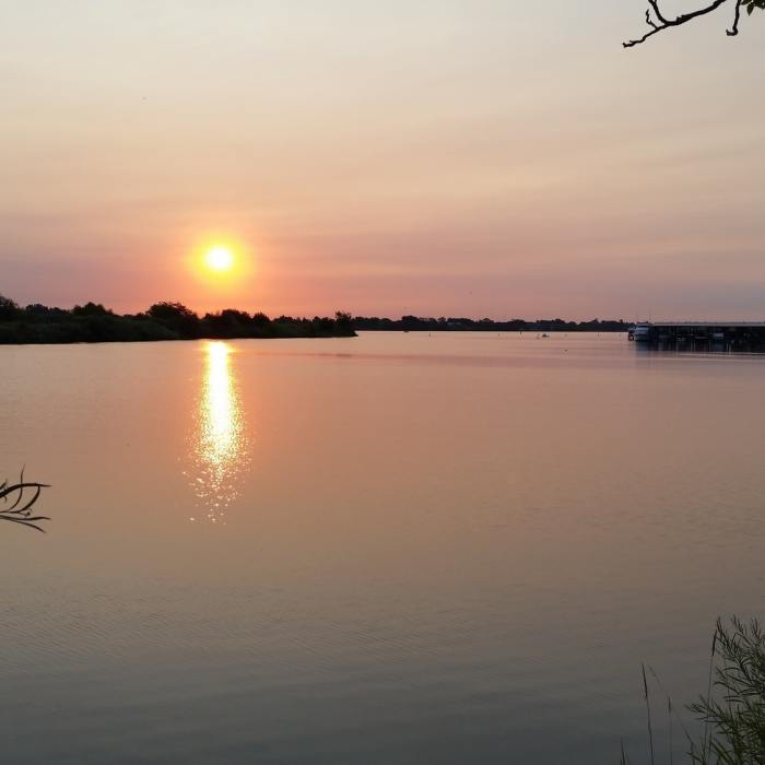 Sunrise looking downriver along the Columbia from the causeway to Bateman Island. Near Bateman Island Trail