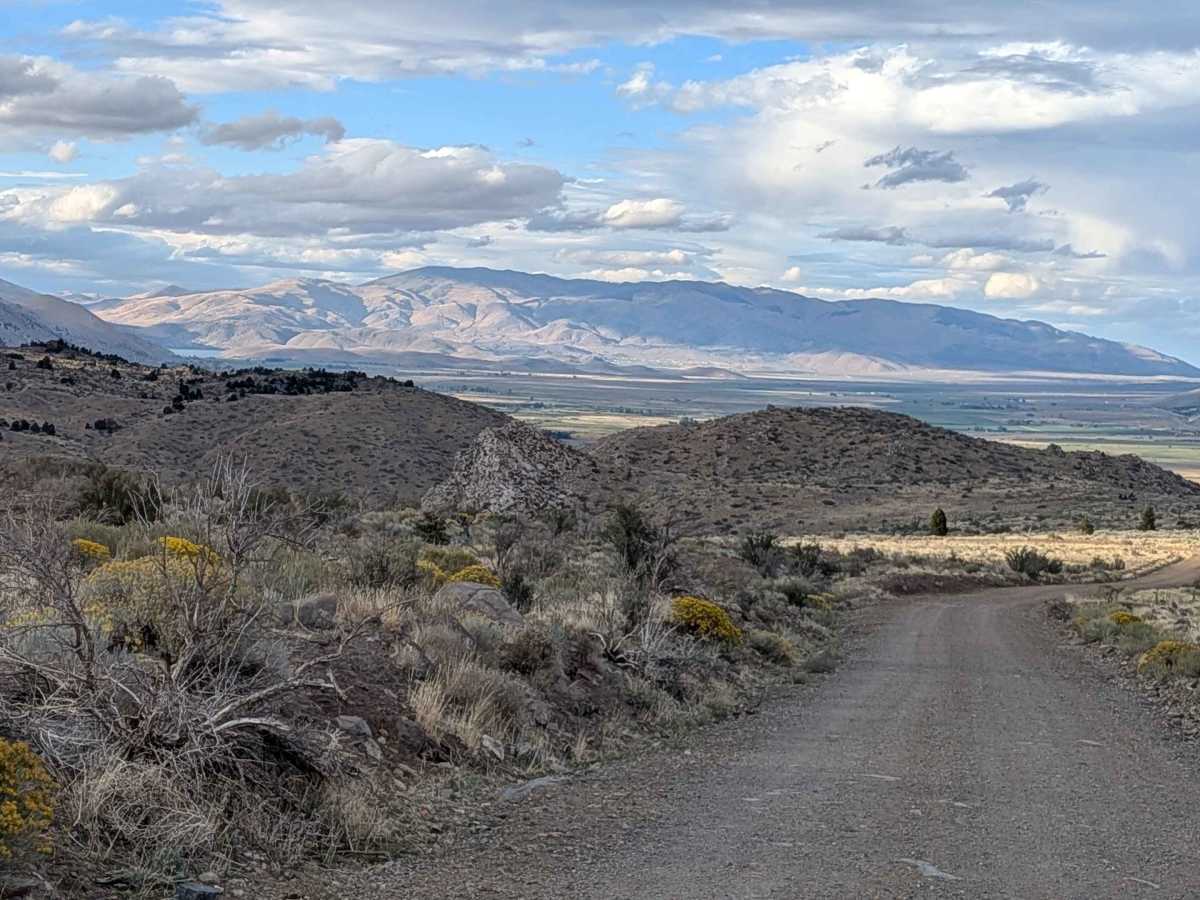 Mill Canyon Road trail photo