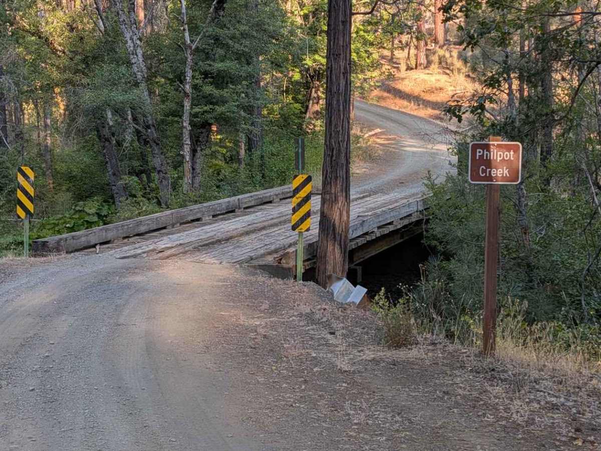 Plummer Peak Road - FS 30N31  photo 3