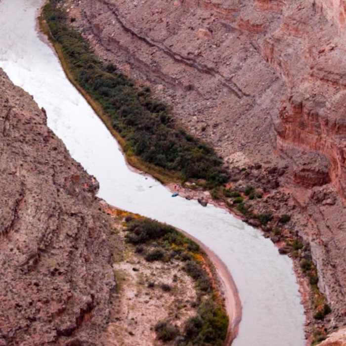 Near Goosenecks State Park