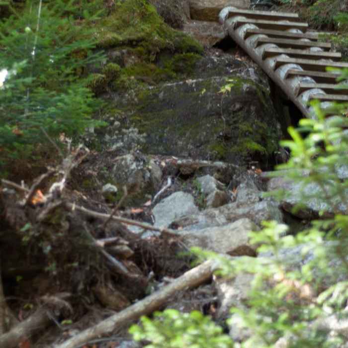 Near Indian Head + Fishhawk Cliffs Near Indian Head + Fishhawk Cliffs