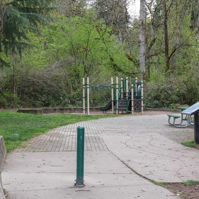 Near Elk Rock Island Trail