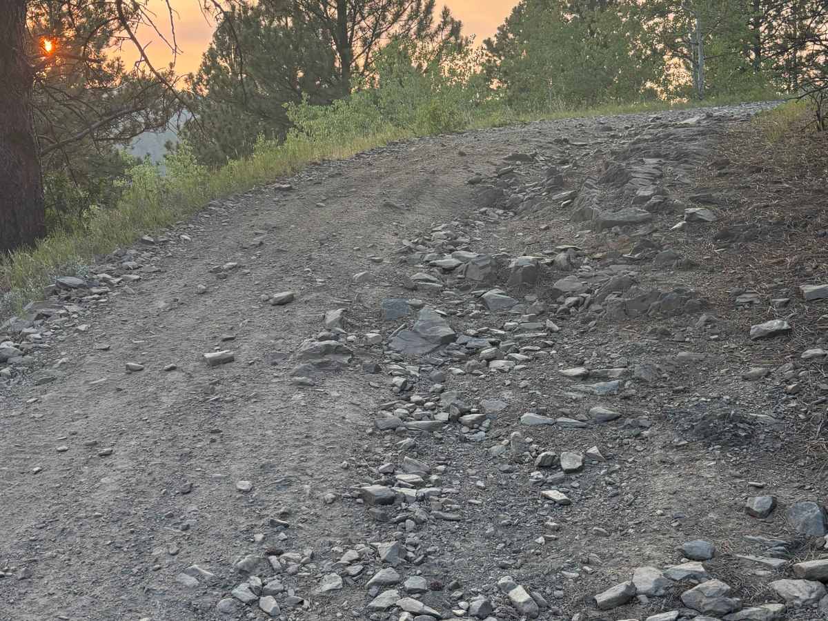 Nugget Gulch Lookouts - FS 6800 trail photo
