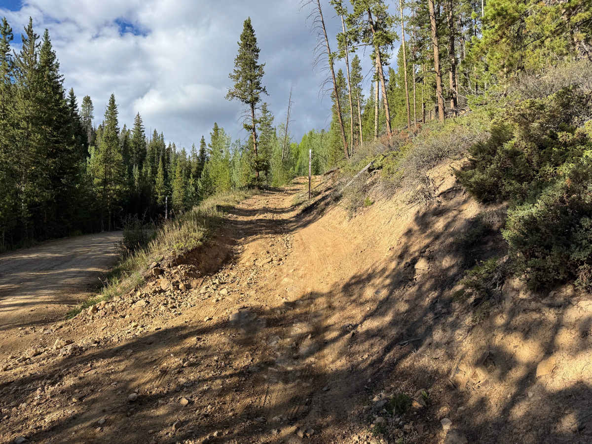 Galena Gulch Road trail photo