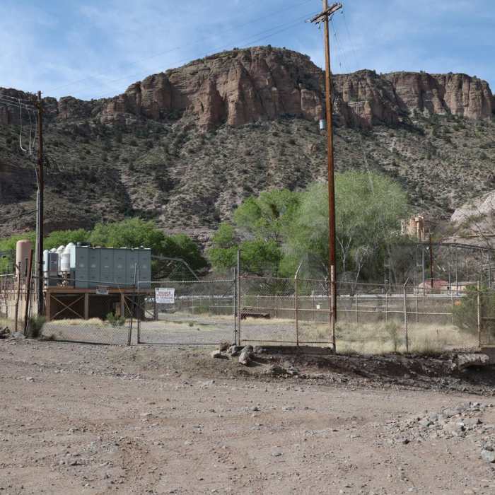 Near Lower Eagle Creek Hot Springs