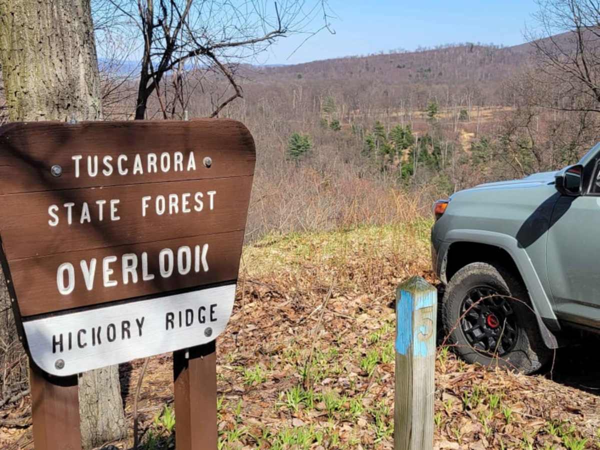 Hemlock Road trail photo