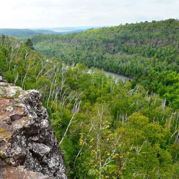 Near Bean Lake + Bear Lake via the Superior Hiking Trail