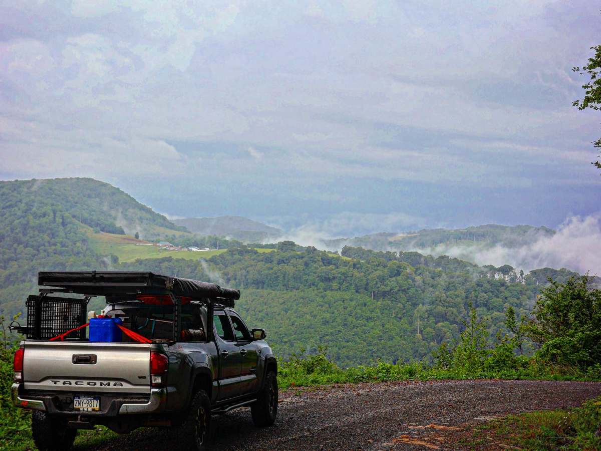 Close Mountain Road trail photo