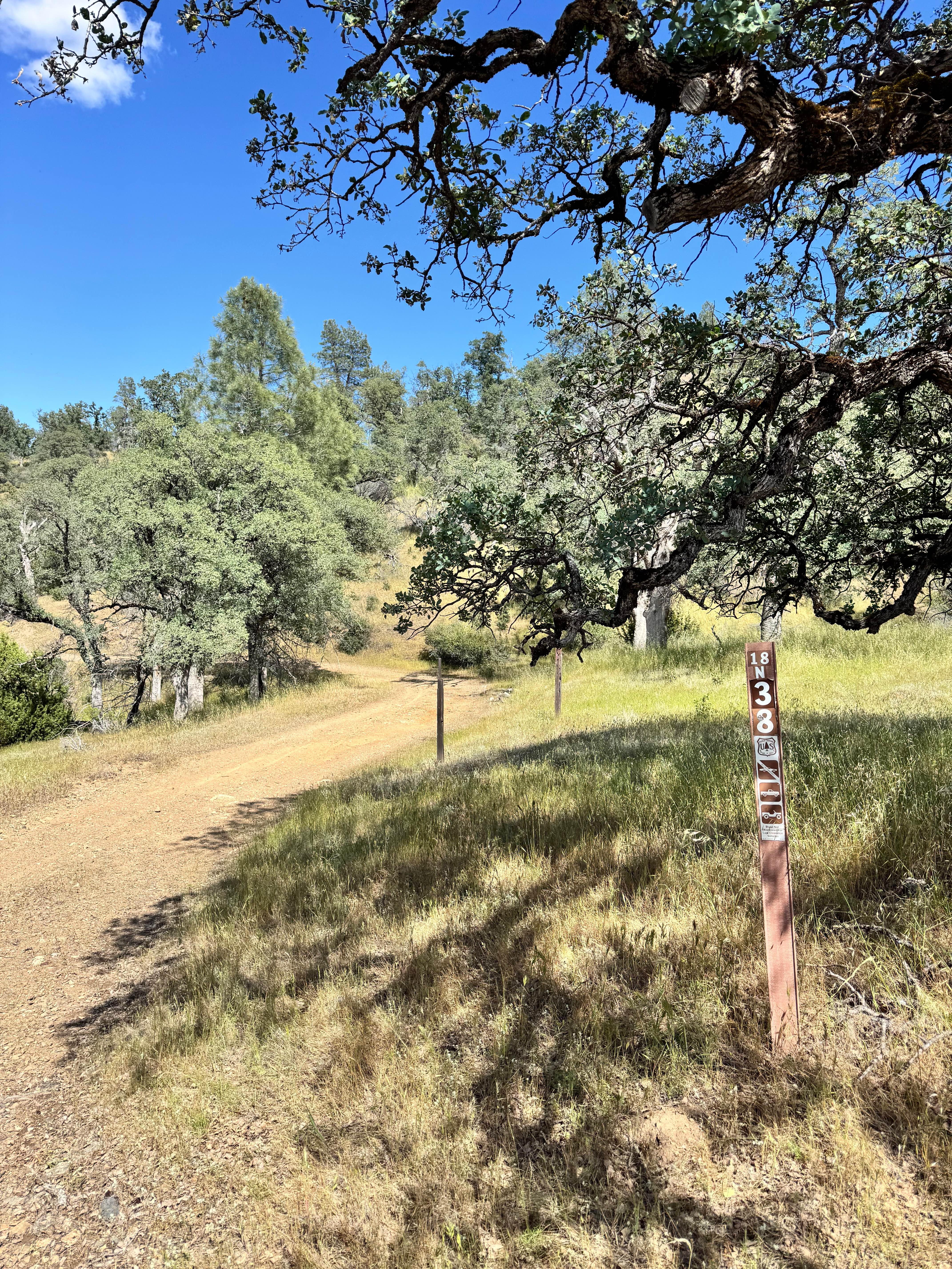 Salt Spring Valley - 18N38