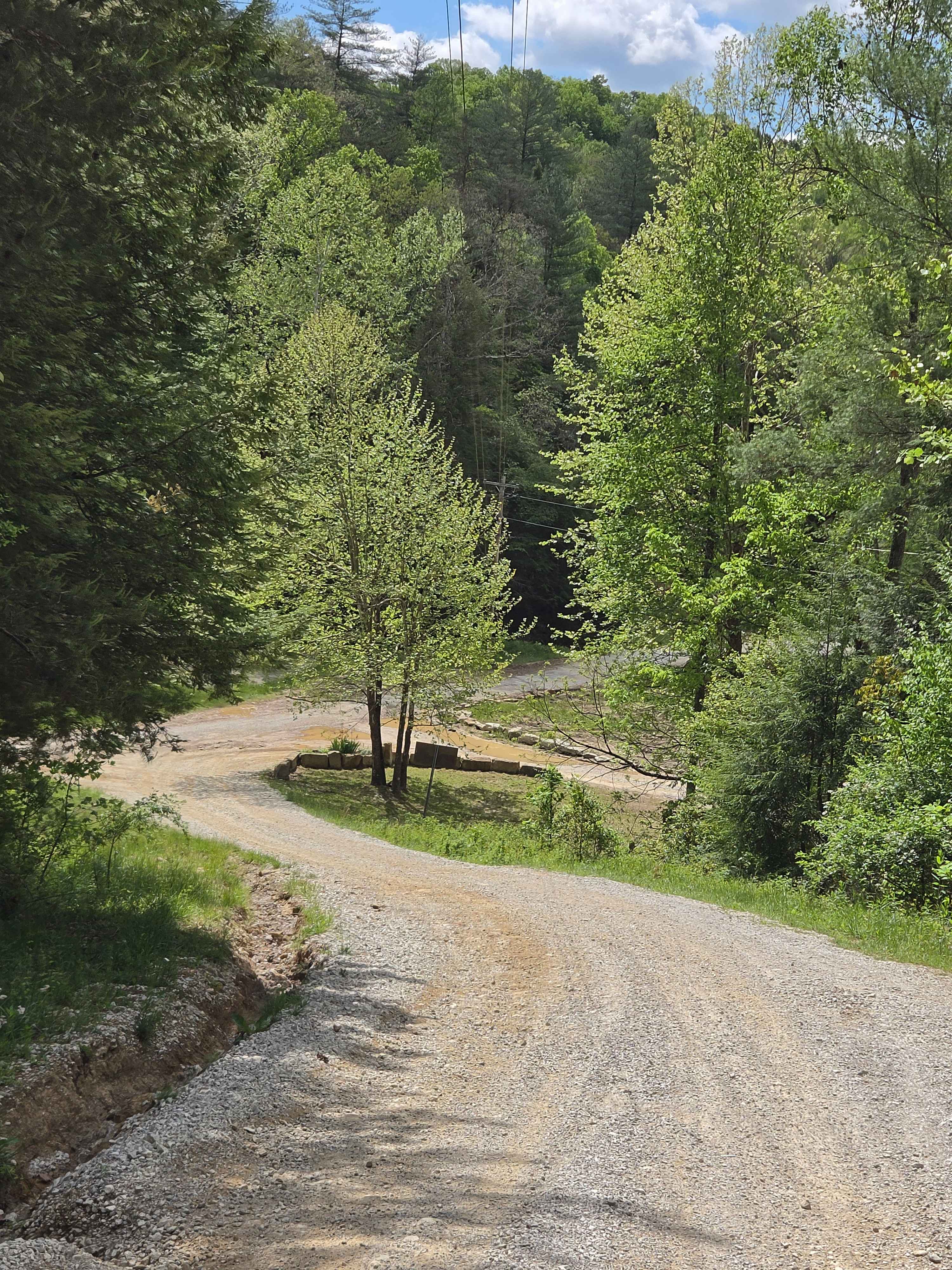 County Line/Brandenburg Road