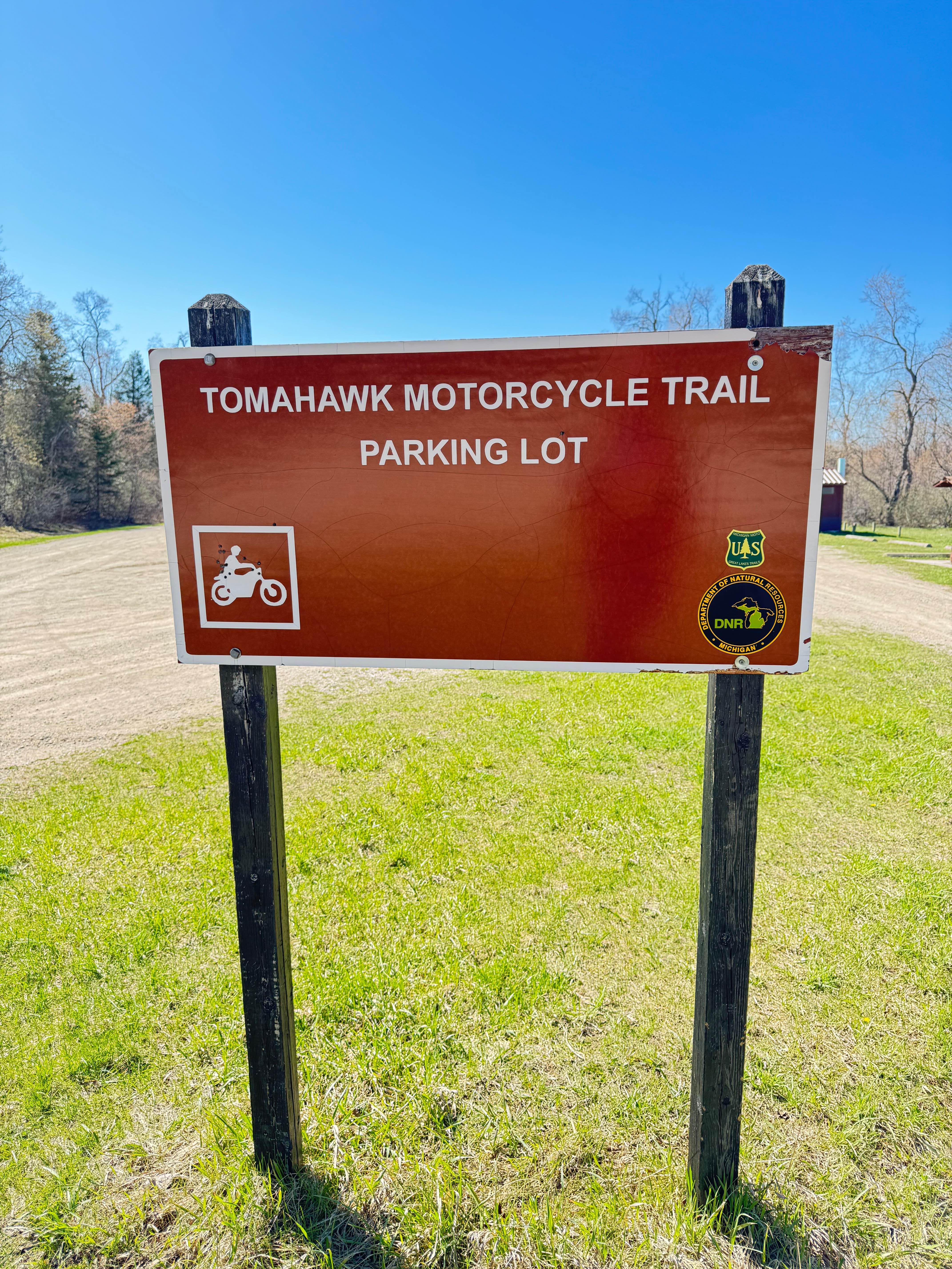 Tomahawk C Loop Parking lot connector