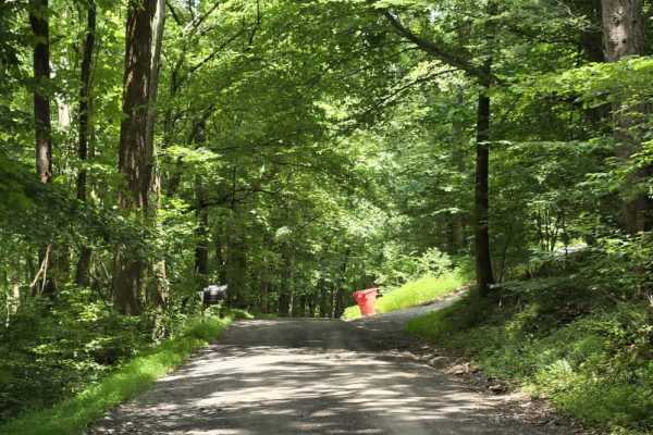 Spring Hollow Road - Macon County Tour