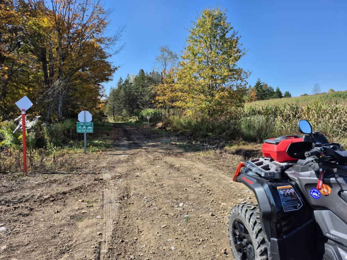 Maple Tap Lane trail photo