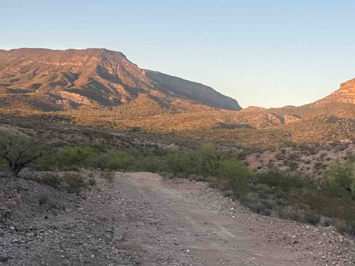 28002 trail photo