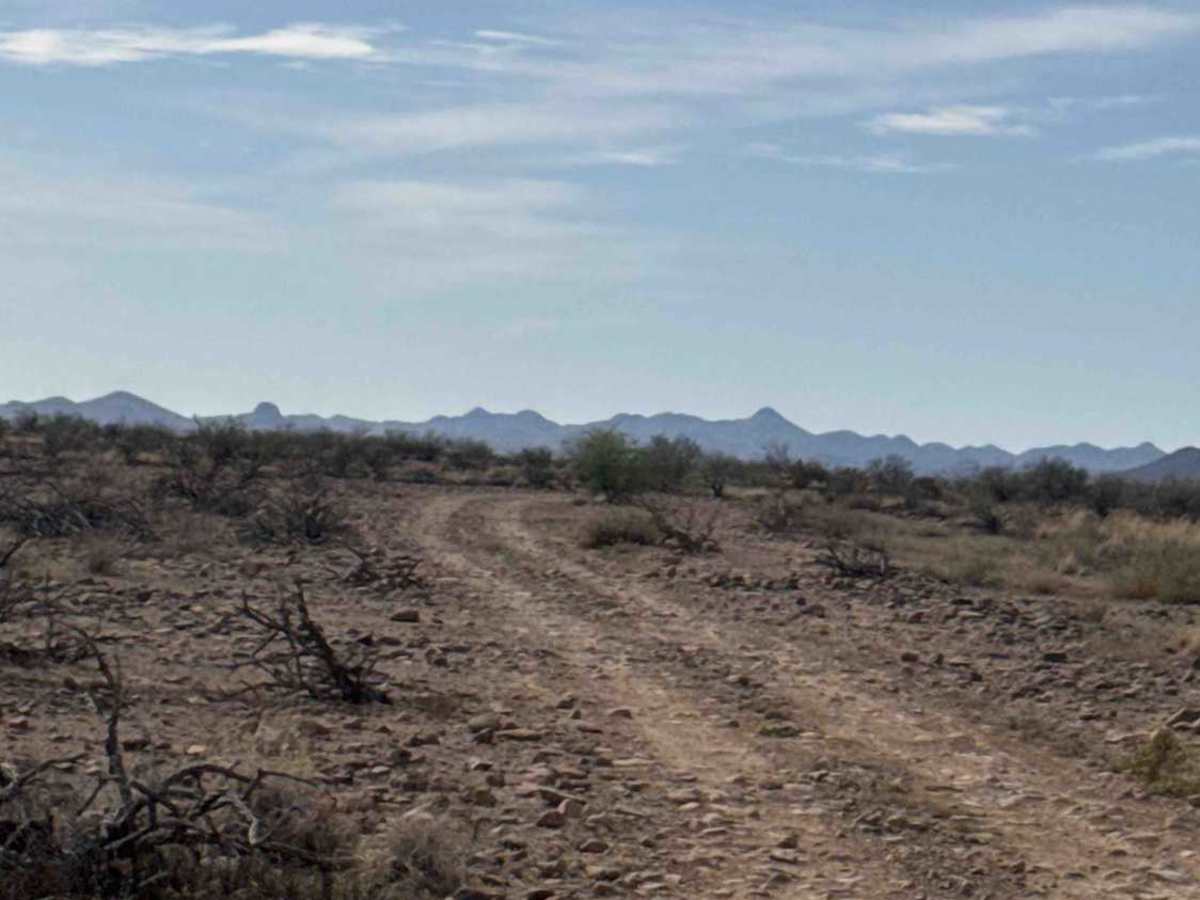 West Desert Hills Trail  photo 3